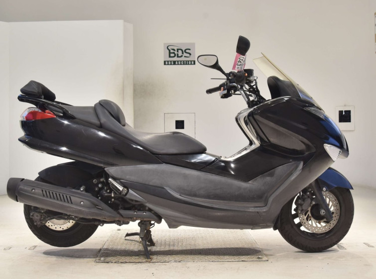 Мотоцикл Yamaha MAJESTY 250