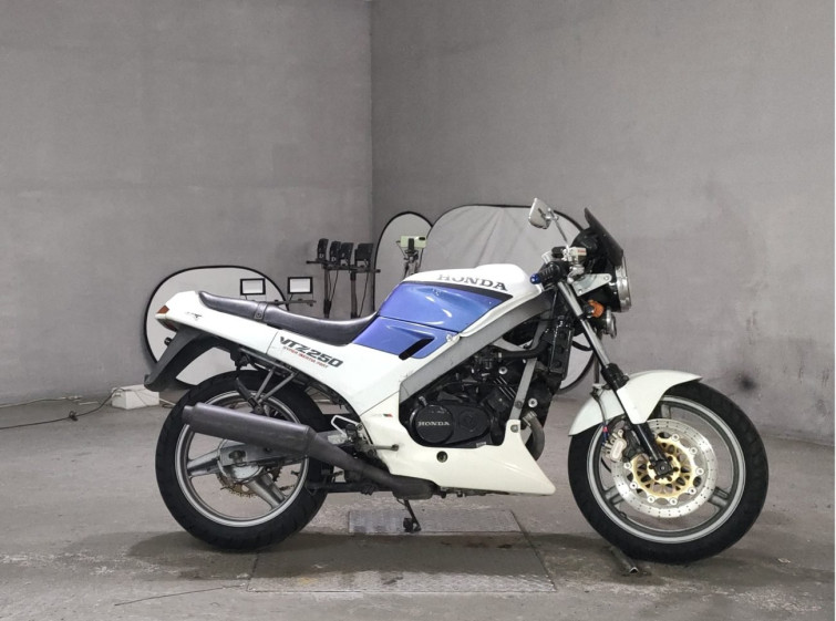 Мотоцикл Honda VTZ250 с пробегом 23447 km