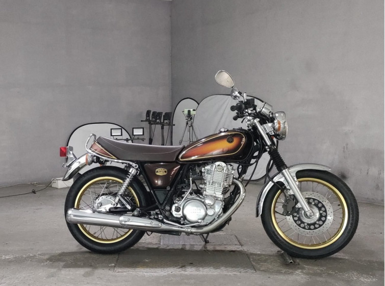 Мотоцикл Yamaha SR400 з пробігом 1634 km