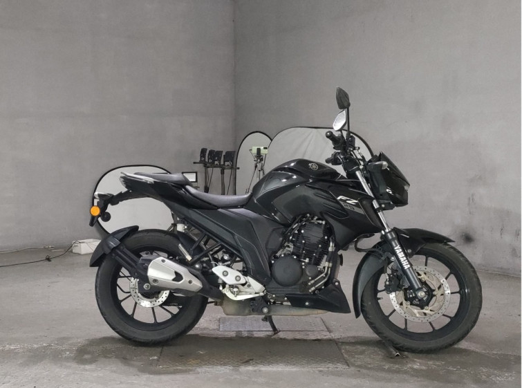 Мотоцикл Yamaha FZ25 з пробігом 18254 km