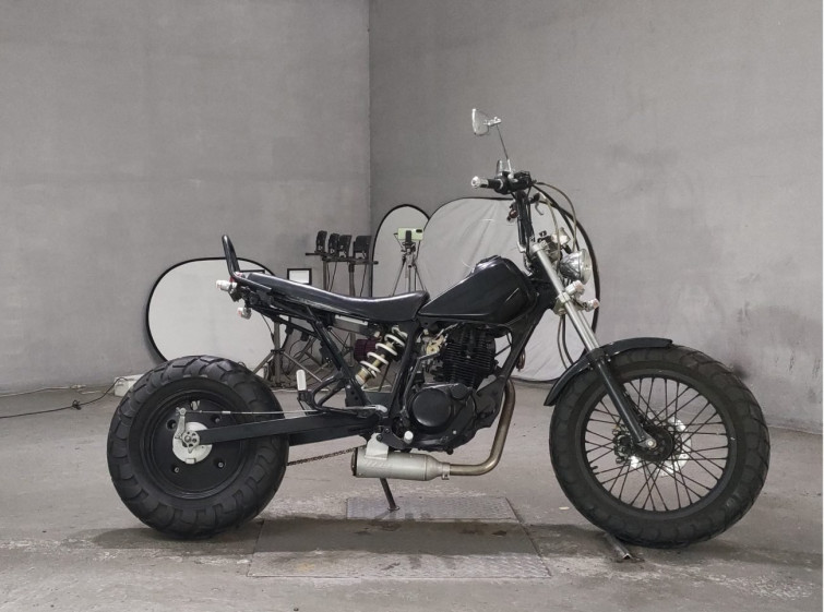 Мотоцикл Yamaha TW200 с пробегом 1646 km