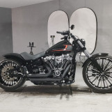 Мотоцикл HD FXBR1920 с пробегом 5200 km