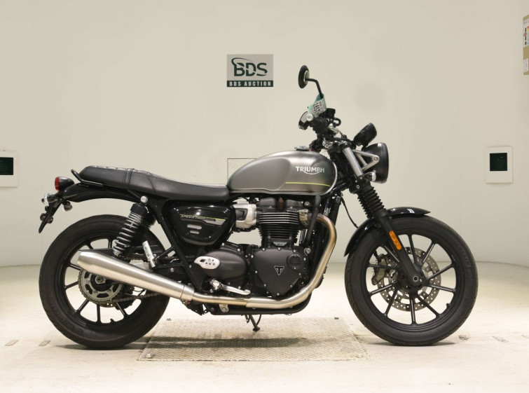 Мотоцикл Triumph SPEED TWIN 900 з пробігом 15725 km