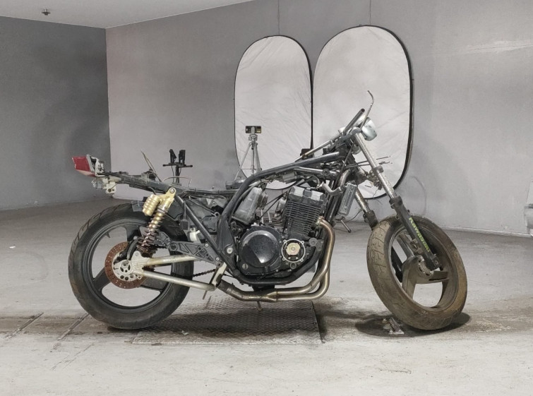 Мотоцикл Kawasaki ZRX400 з пробігом 11600 km