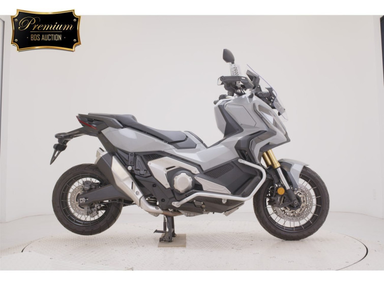 Мотоцикл Honda X-ADV750-2 з пробігом 22858 km