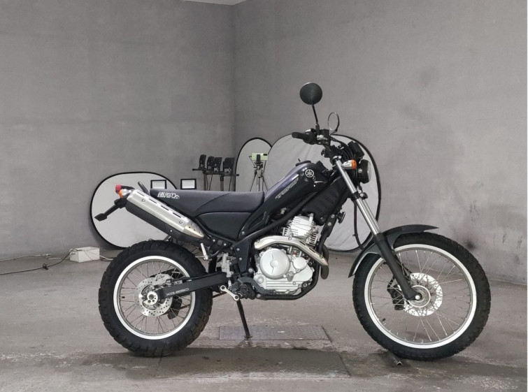 Мотоцикл Yamaha TRICKER с пробегом 1773 km