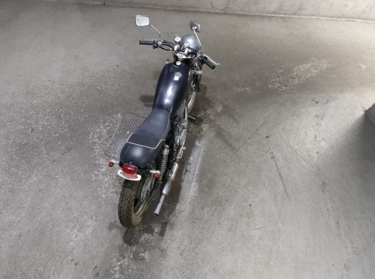 Мотоцикл Yamaha SR400 з пробігом 5694 km