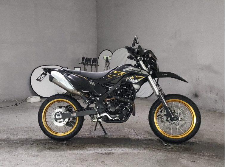 Мотоцикл Kawasaki KLX230SM с пробегом 16062 km