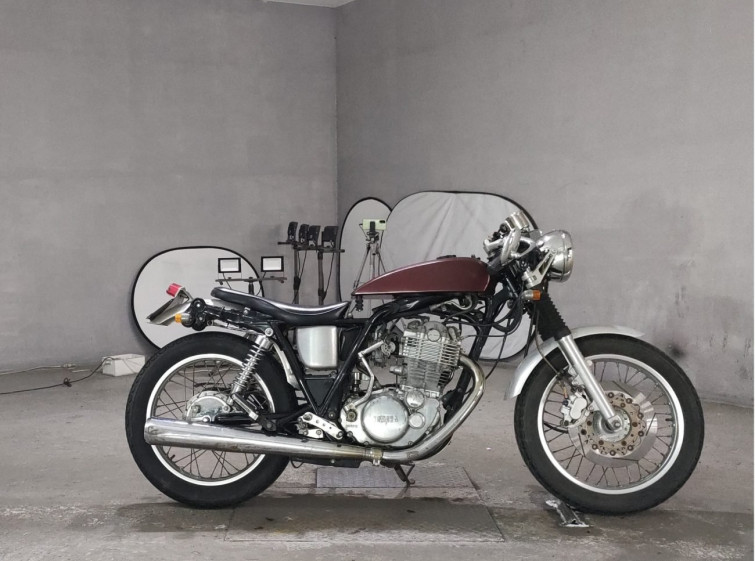 Мотоцикл Yamaha SR400 з пробігом 12086 km