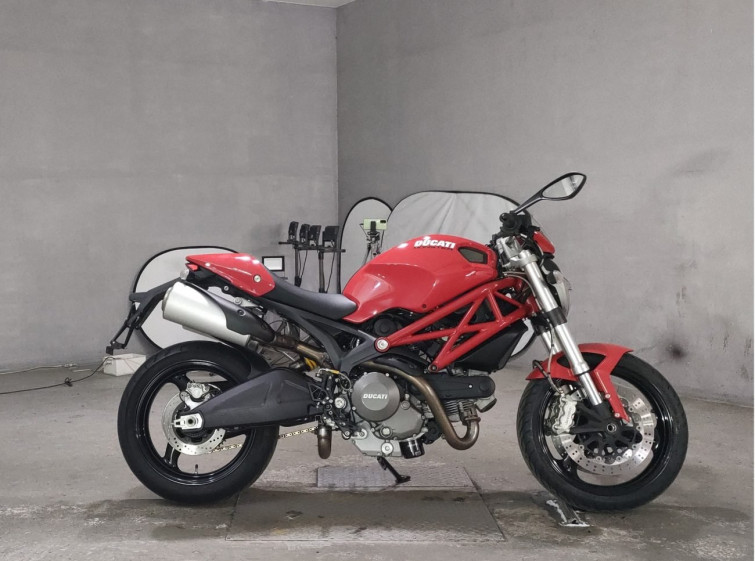 Мотоцикл Ducati MONSTER 696 с пробегом 17688 km