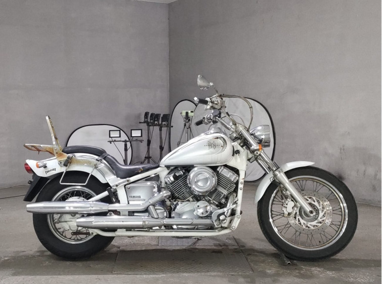 Мотоцикл Yamaha DRAGSTAR XVS400