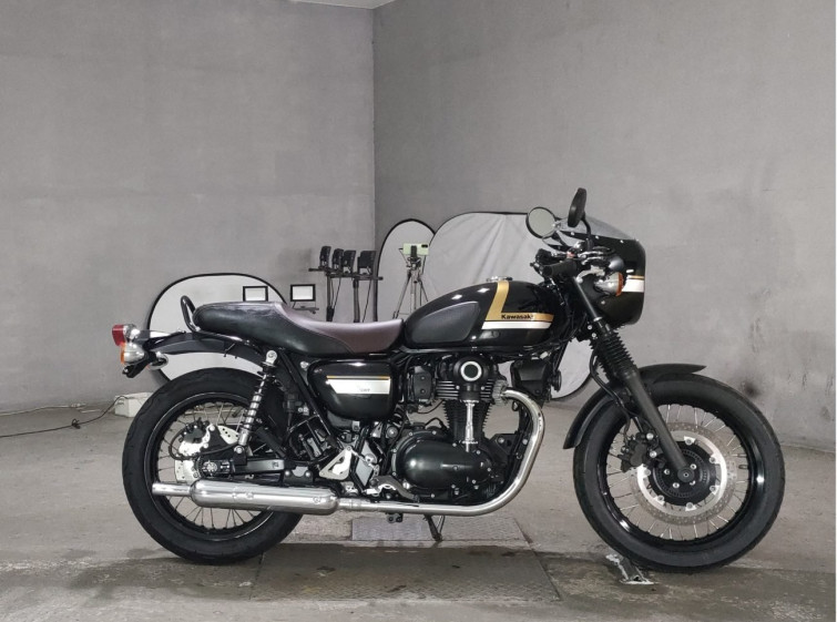 Мотоцикл Kawasaki W800 с пробегом 8237 km
