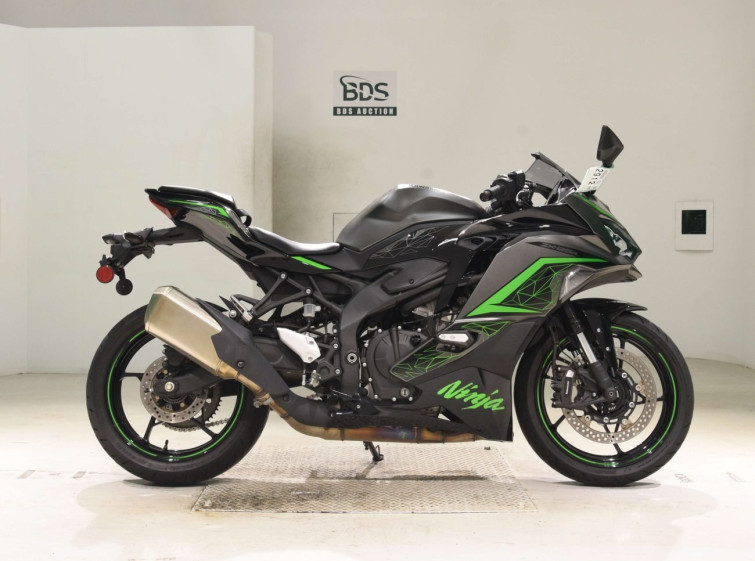 Мотоцикл Kawasaki NINJA ZX-25R KRT з пробігом 23201 km