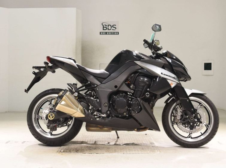 Мотоцикл Kawasaki Z1000 с пробегом 57480 km