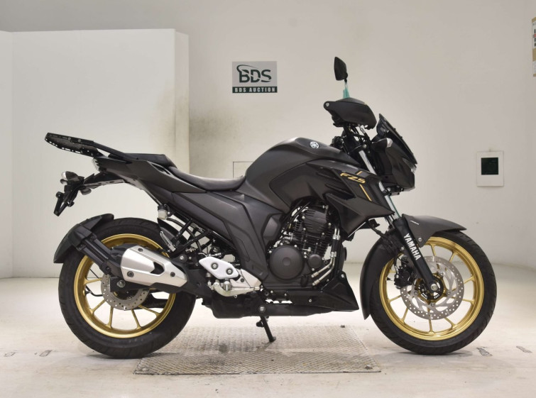 Мотоцикл Yamaha FZS25 с пробегом 2274 km