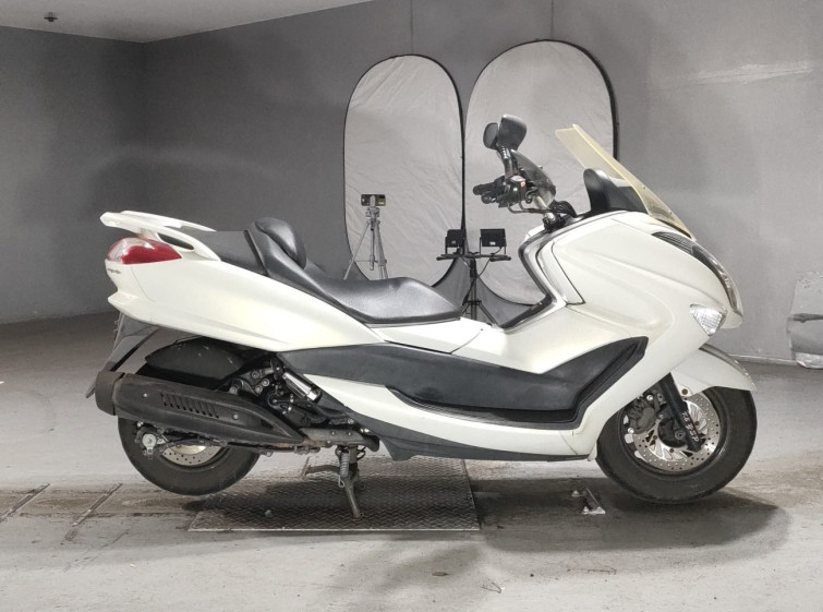 Мотоцикл Yamaha MAJESTY 250 з пробігом 57566 km
