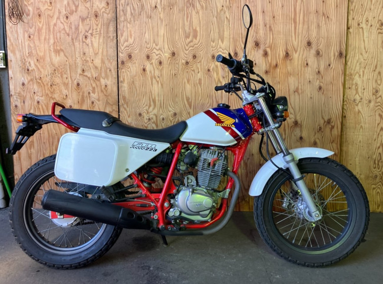 Мотоцикл Honda FTR223 з пробігом 15535 km