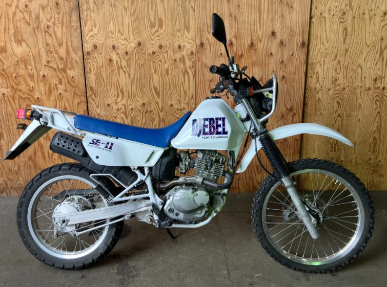 Мотоцикл Suzuki DJEBEL200 с пробегом 21592 km