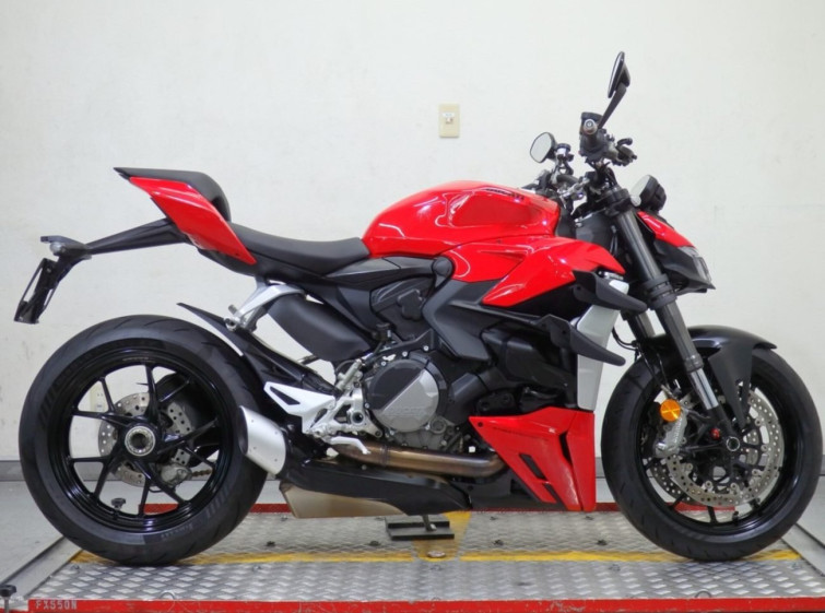 Мотоцикл Ducati STREET FIGHTER V2 з пробігом 5412 km