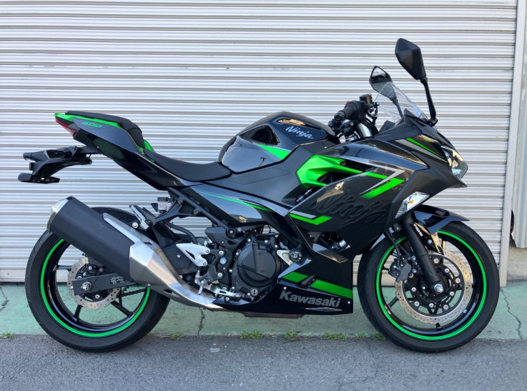 Мотоцикл Kawasaki NINJA400A з пробігом 13337 km