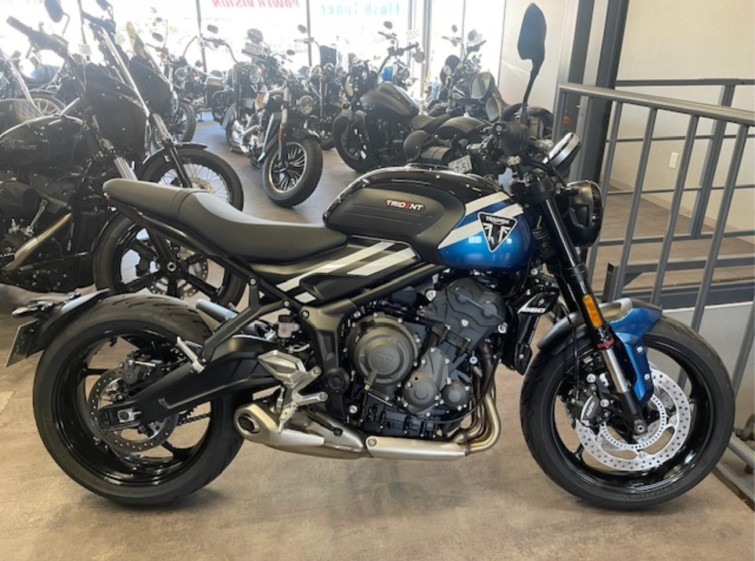 Мотоцикл Triumph TRIDENT660 с пробегом 727 km