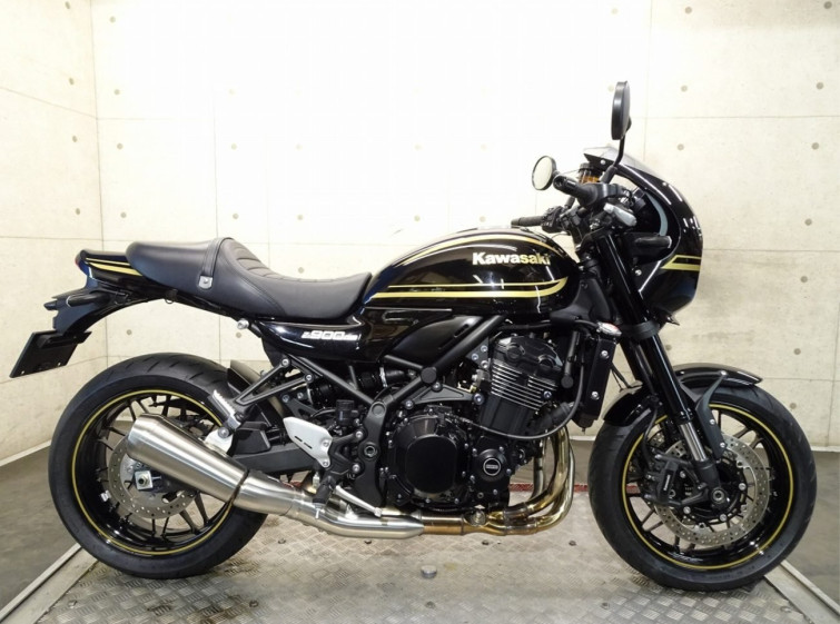Мотоцикл Kawasaki Z900RS CAFE з пробігом 10910 km