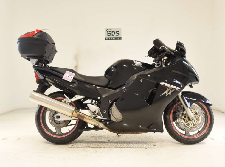 Мотоцикл Honda CBR1100XX BLACKBIRD с пробегом 23107 km