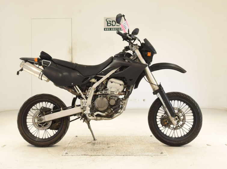 Мотоцикл Kawasaki D-TRACKER250 з пробігом 25958 km