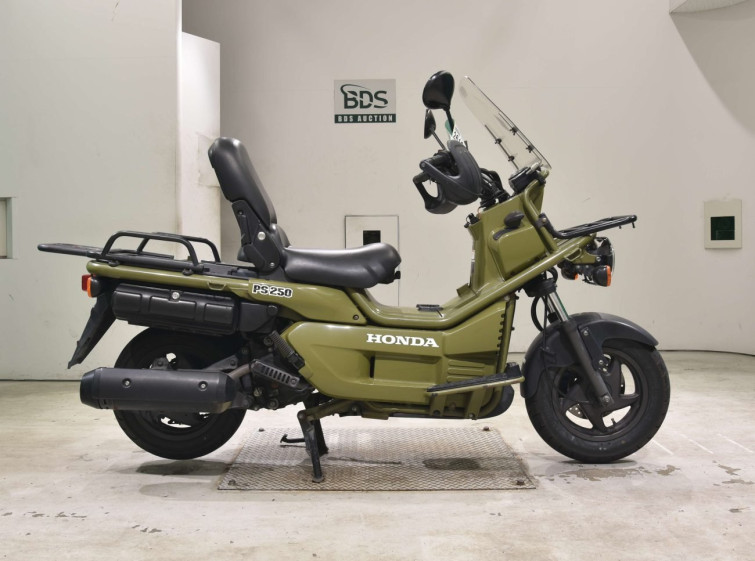 Мотоцикл Honda PS250 BIG RUCKUS з пробігом 57832 km