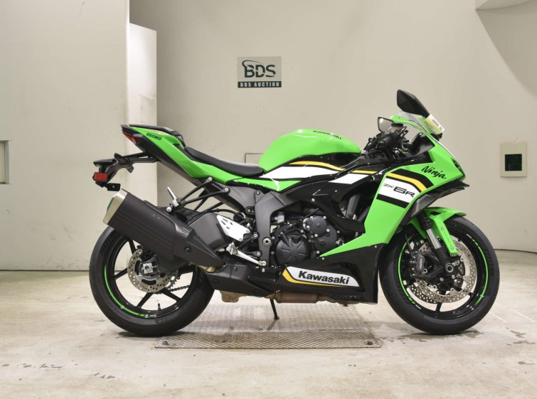 Мотоцикл Kawasaki ZX-6RA з пробігом 411 km