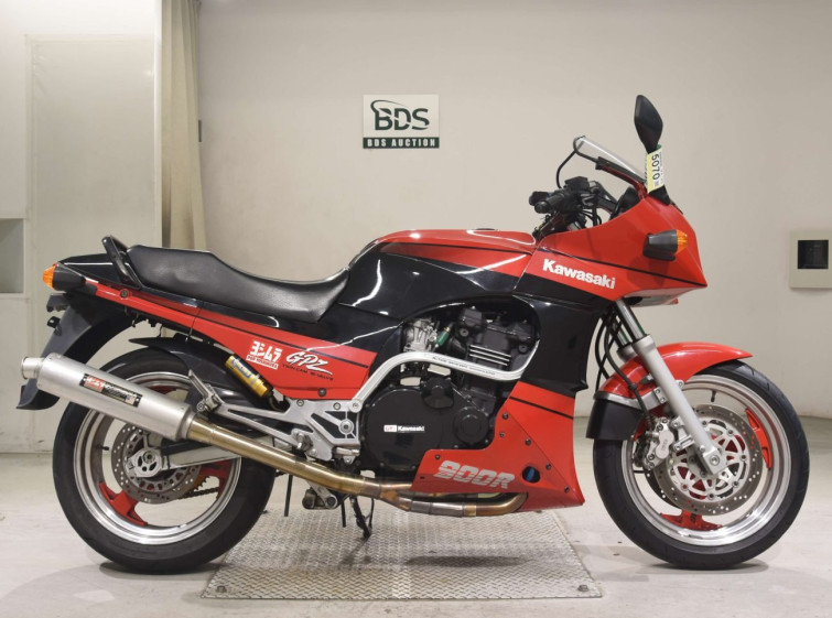 Мотоцикл Kawasaki GPZ900R з пробігом 17688 km