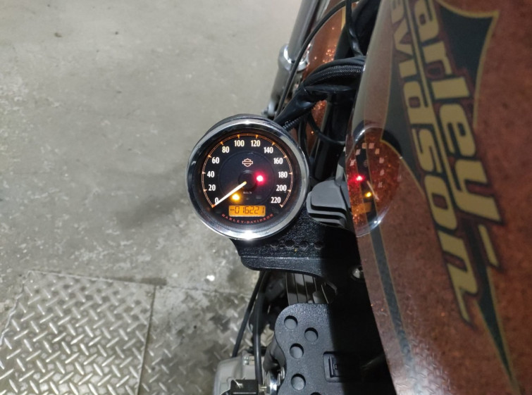 Мотоцикл HD SPORTSTER SEVENTY-TWO XL1200V с пробегом 16221 km