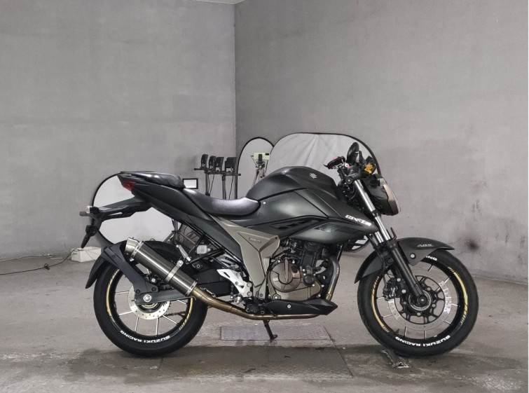 Мотоцикл Suzuki GIXXER250 с пробегом 19147 km
