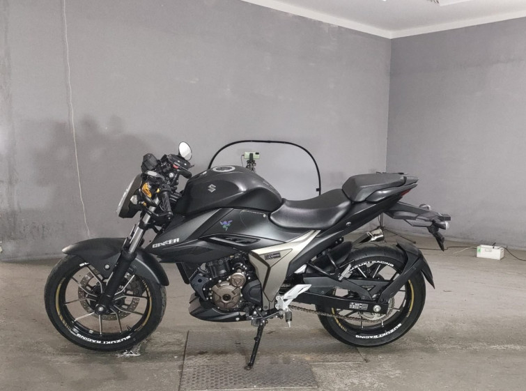 Мотоцикл Suzuki GIXXER250 с пробегом 19147 km