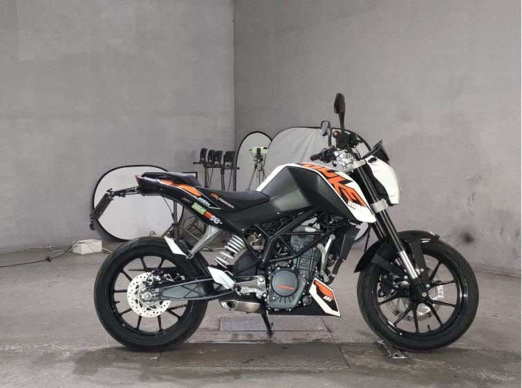 Мотоцикл KTM 200 DUKE з пробігом 13176 km