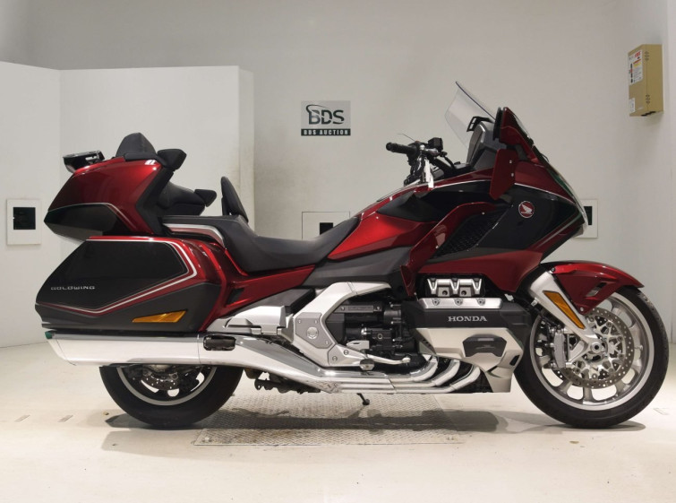 Мотоцикл Honda GL1800 TOUR D с пробегом 8031 km