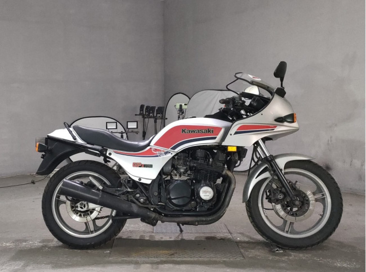 Мотоцикл Kawasaki GPZ750 с пробегом 35028 m