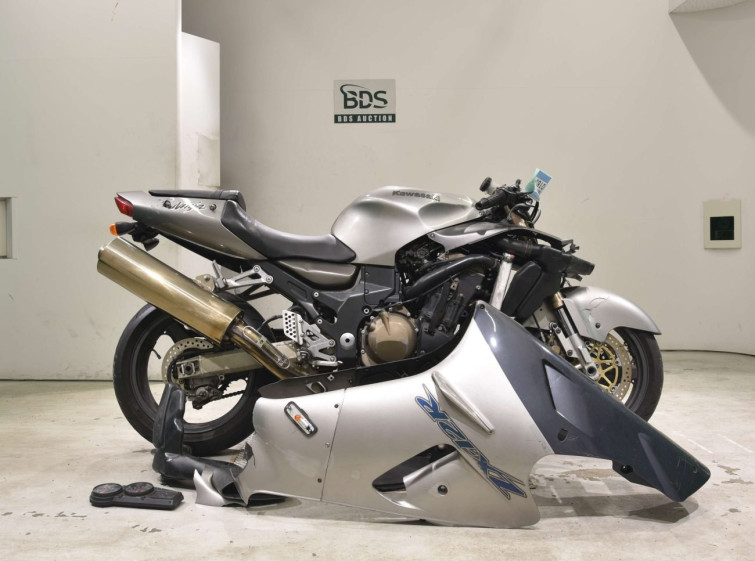 Мотоцикл Kawasaki NINJA ZX-12R