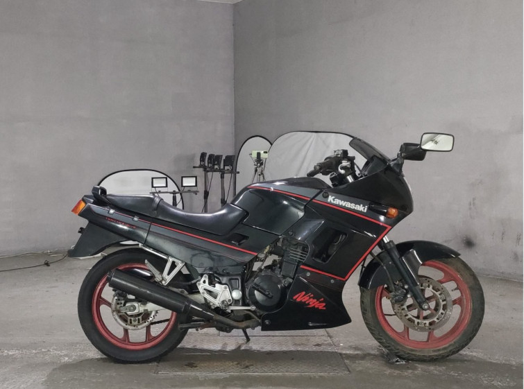 Мотоцикл Kawasaki GPX250R с пробегом 13214 km