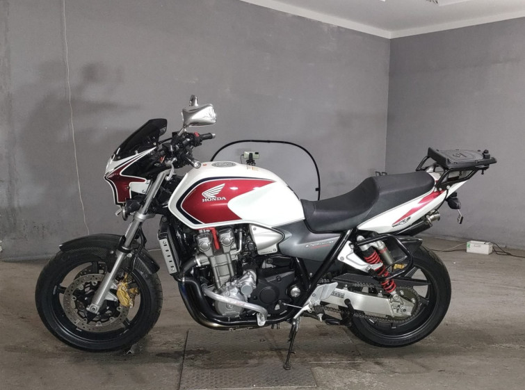 Мотоцикл Honda CB1300SF з пробігом 21894 km