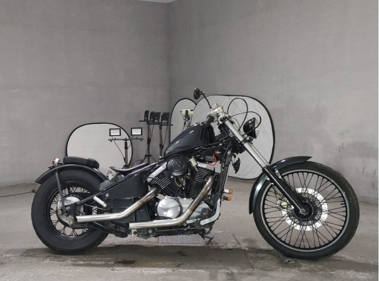 Мотоцикл Kawasaki VULCAN400 CUSTOM з пробігом 4491 km