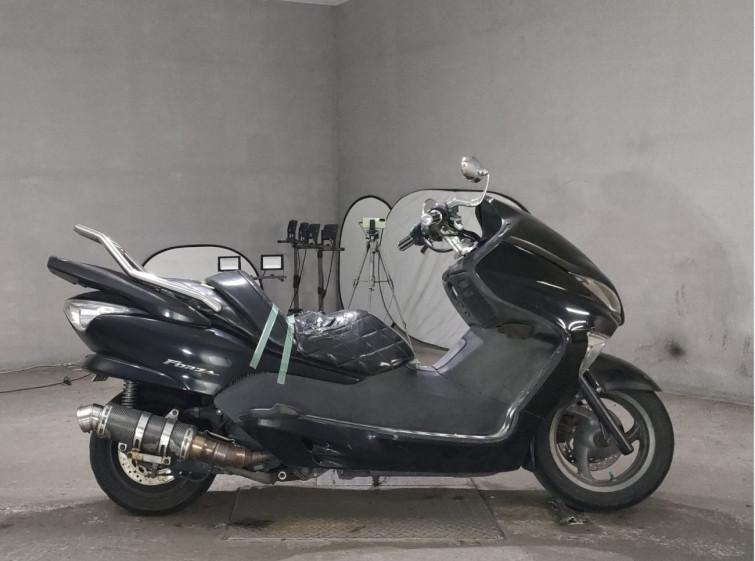 Мотоцикл Honda FORZA Z