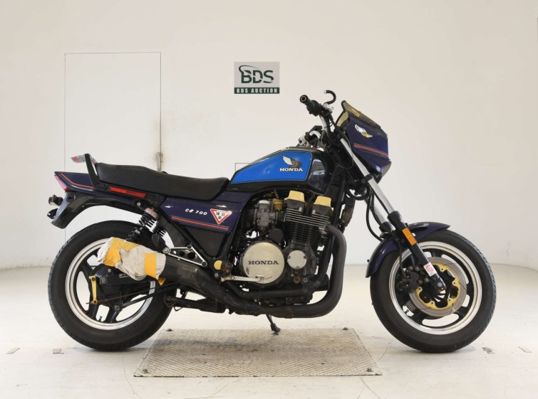 Мотоцикл Honda CB700 с пробегом 66565 m