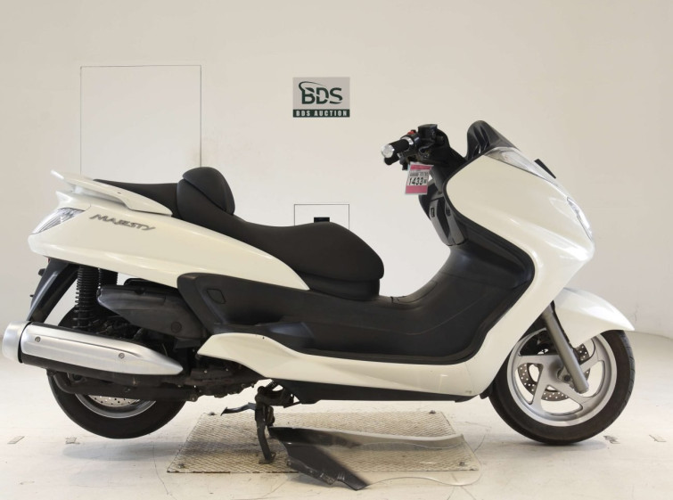 Мотоцикл Yamaha MAJESTY 250 с пробегом 14317 km