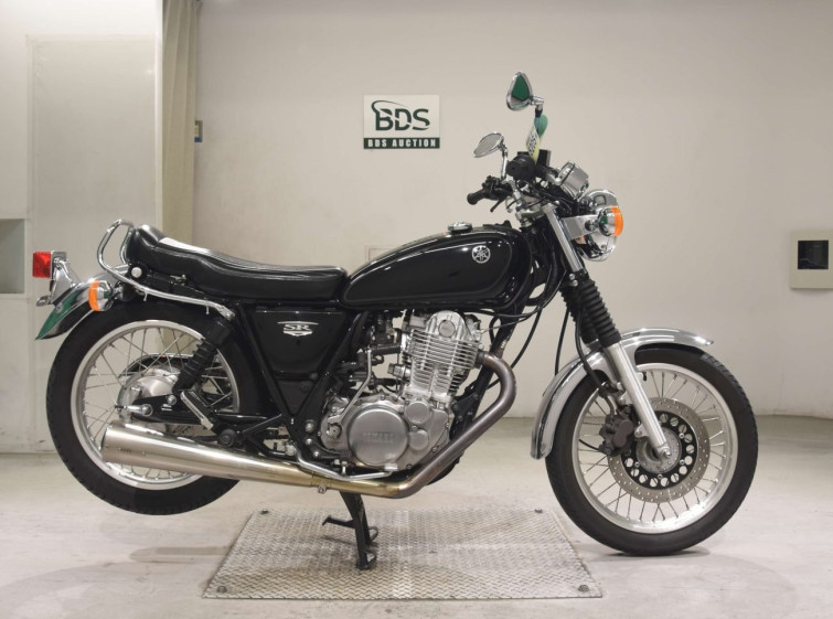Мотоцикл Yamaha SR400 с пробегом 4908 km