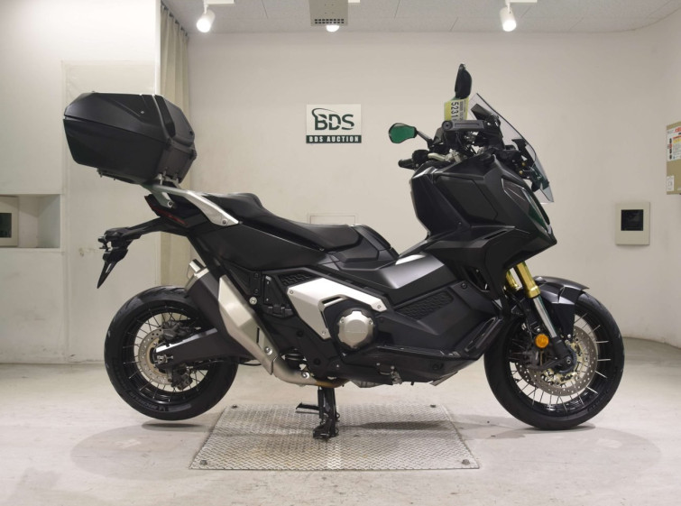 Мотоцикл Honda X-ADV750 с пробегом 12312 km