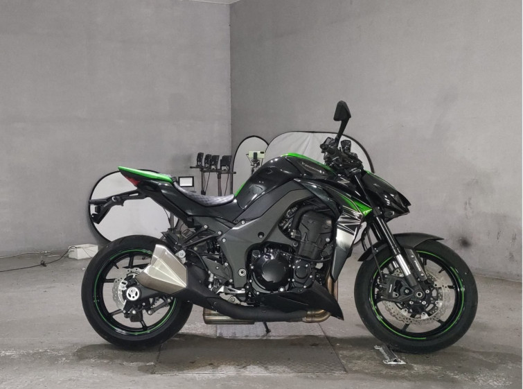 Мотоцикл Kawasaki Z1000 с пробегом 7091 km