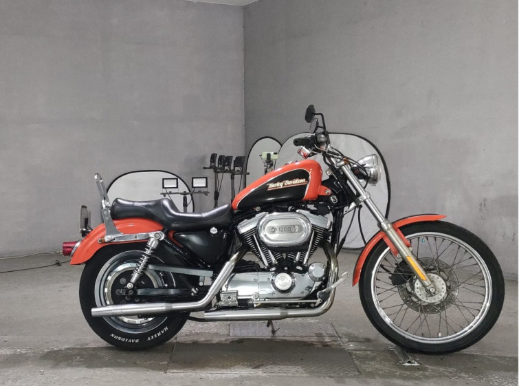 Мотоцикл HD SPORTSTER CUSTOM XL1200C с пробегом 27648 km