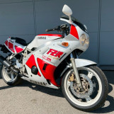 Мотоцикл Yamaha FZR400 з пробігом 54686 km