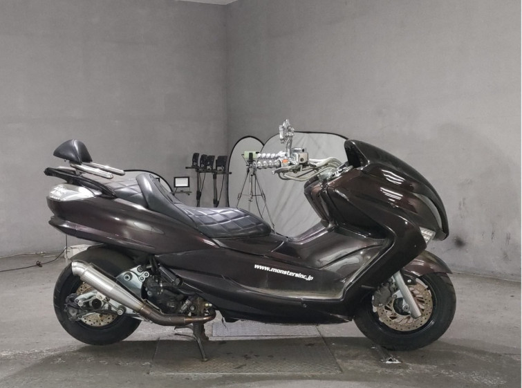 Мотоцикл Yamaha MAJESTY 250